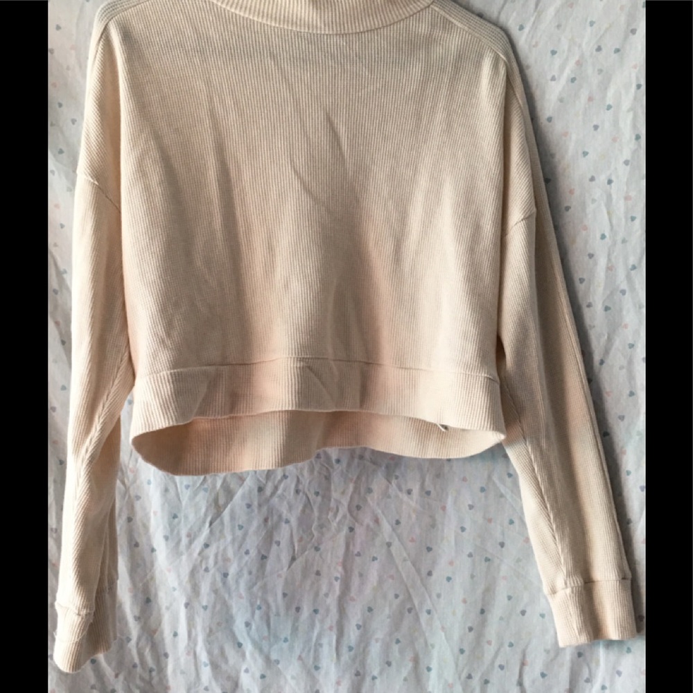 Forever 21 crop top top/sweater
